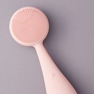 PMD clean- smart facial cleansing device